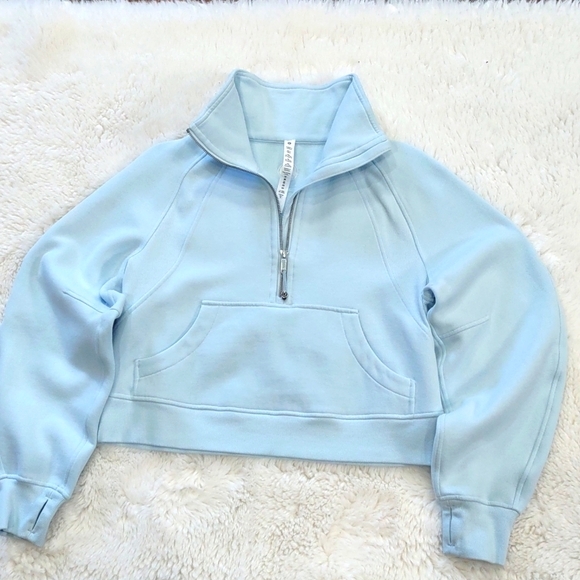 lululemon athletica Tops - LULULEMON TOP LONG SLEEVE HOODIE.